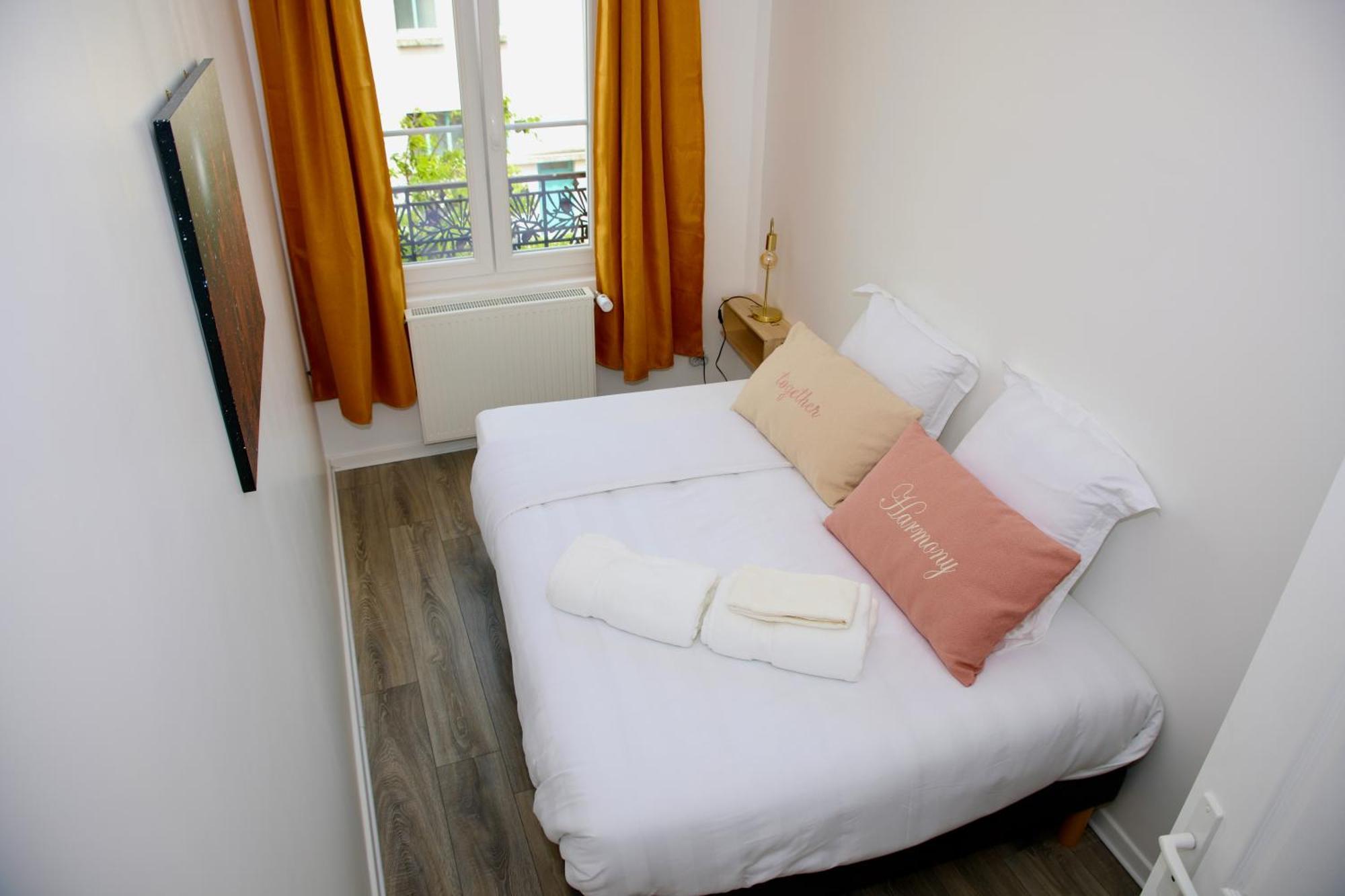 Au Coeur Du Boulingrin Apartment Reims Bagian luar foto