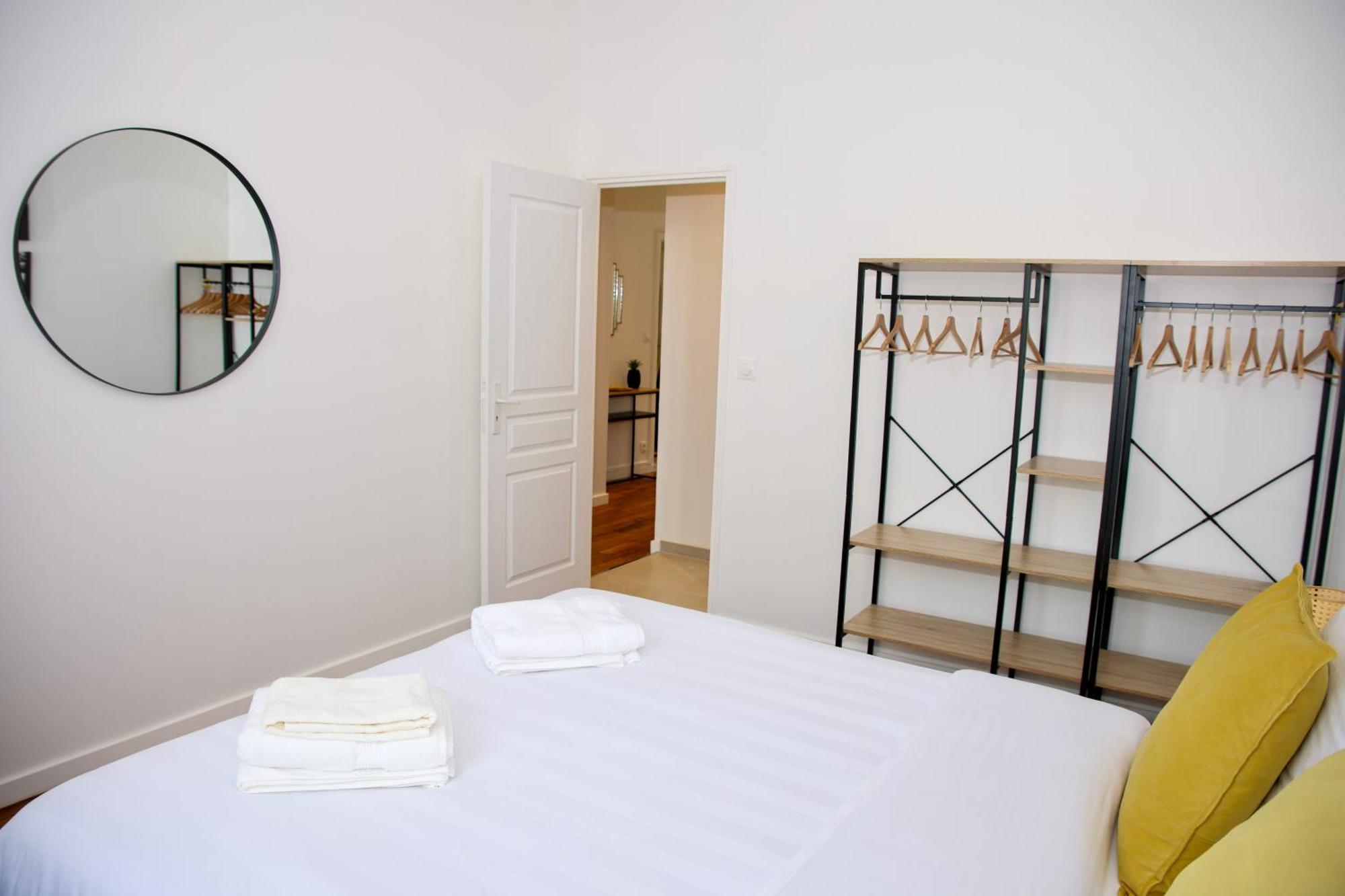 Au Coeur Du Boulingrin Apartment Reims Bagian luar foto